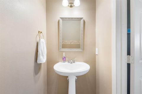 Tiny photo for 7023 Timber Edge Lane, Humble, TX 77346 (MLS # 25342839)