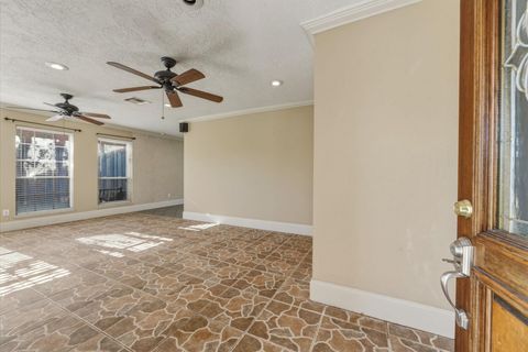 Photo of 5211 Court Road, Houston, TX 77053 (MLS # 56702745)