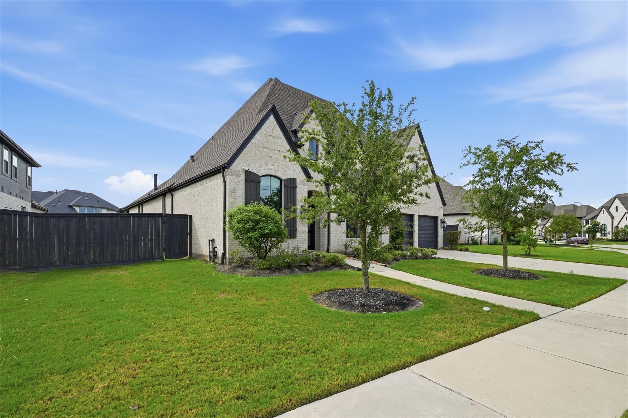 2506 Texas Orange Trail