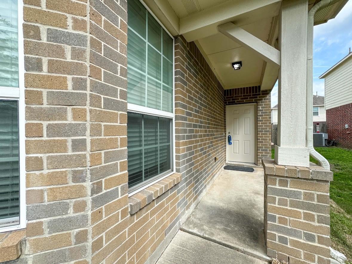2322 Alcove Foster Court