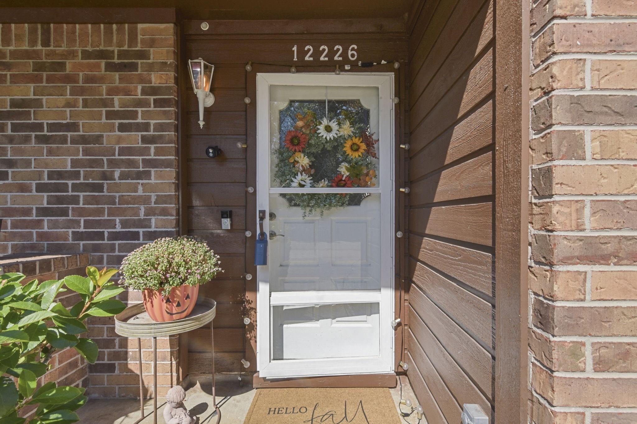 12226 Glenview Drive