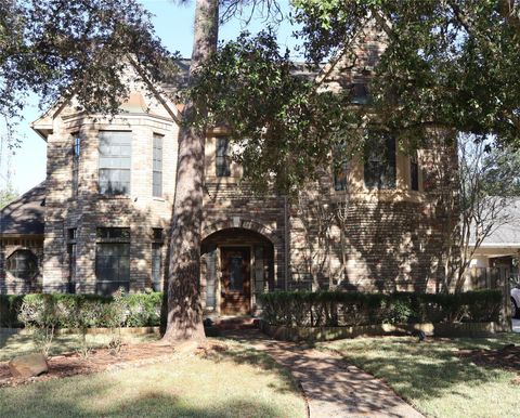 Photo of 13302 Autumn Valley Drive, Cypress, TX 77429 (MLS # 44843455)