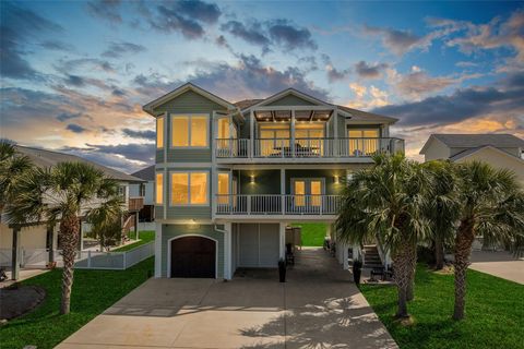 Photo of 13951 Pirates Beach Boulevard, Galveston, TX 77554 (MLS # 77230616)