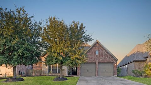 Photo of 28726 Wallaman Falls Lane Lane, Katy, TX 77494 (MLS # 44591104)