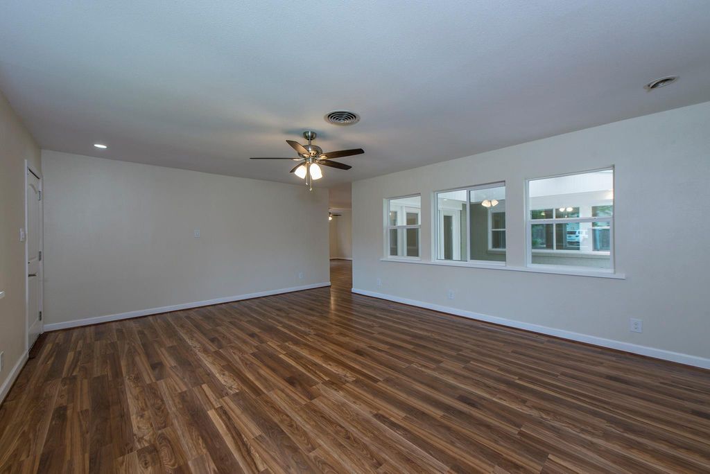 Photo of 10613 Willowgrove Drive, Houston, TX 77035 (MLS # 55280784)