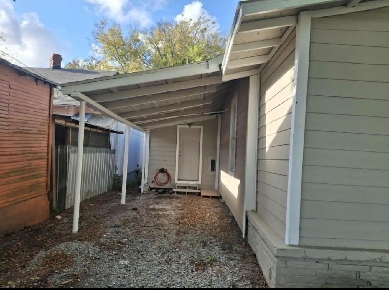 1009 Thomas Boulevard