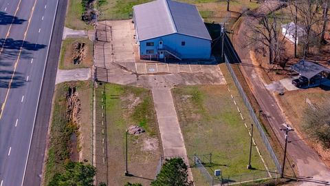 Photo of 8424 Us Hwy 69 N, Pollok, TX 75969 (MLS # 15203277)