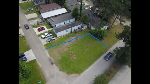 Photo of 16725 E Dounreay, Montgomery, TX 77316 (MLS # 21095013)