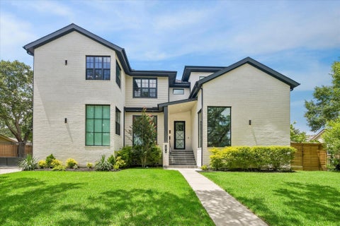 Photo of 5014 Braesvalley Drive, Houston, TX 77096 (MLS # 8383633)
