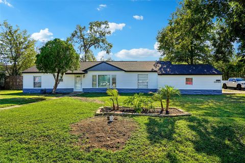 Photo of 11020 Munn Street, Houston, TX 77029 (MLS # 48544901)