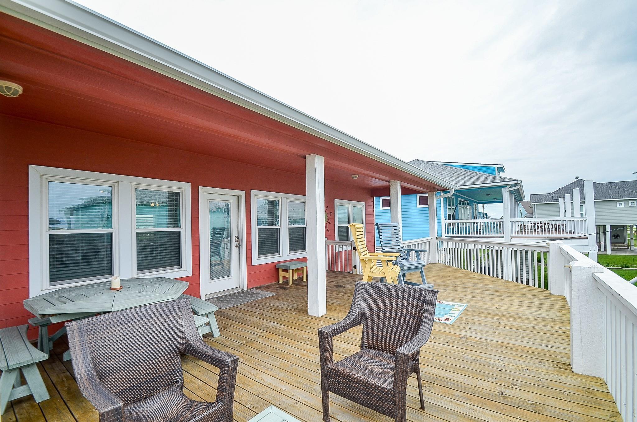 3346 Pirates Cove