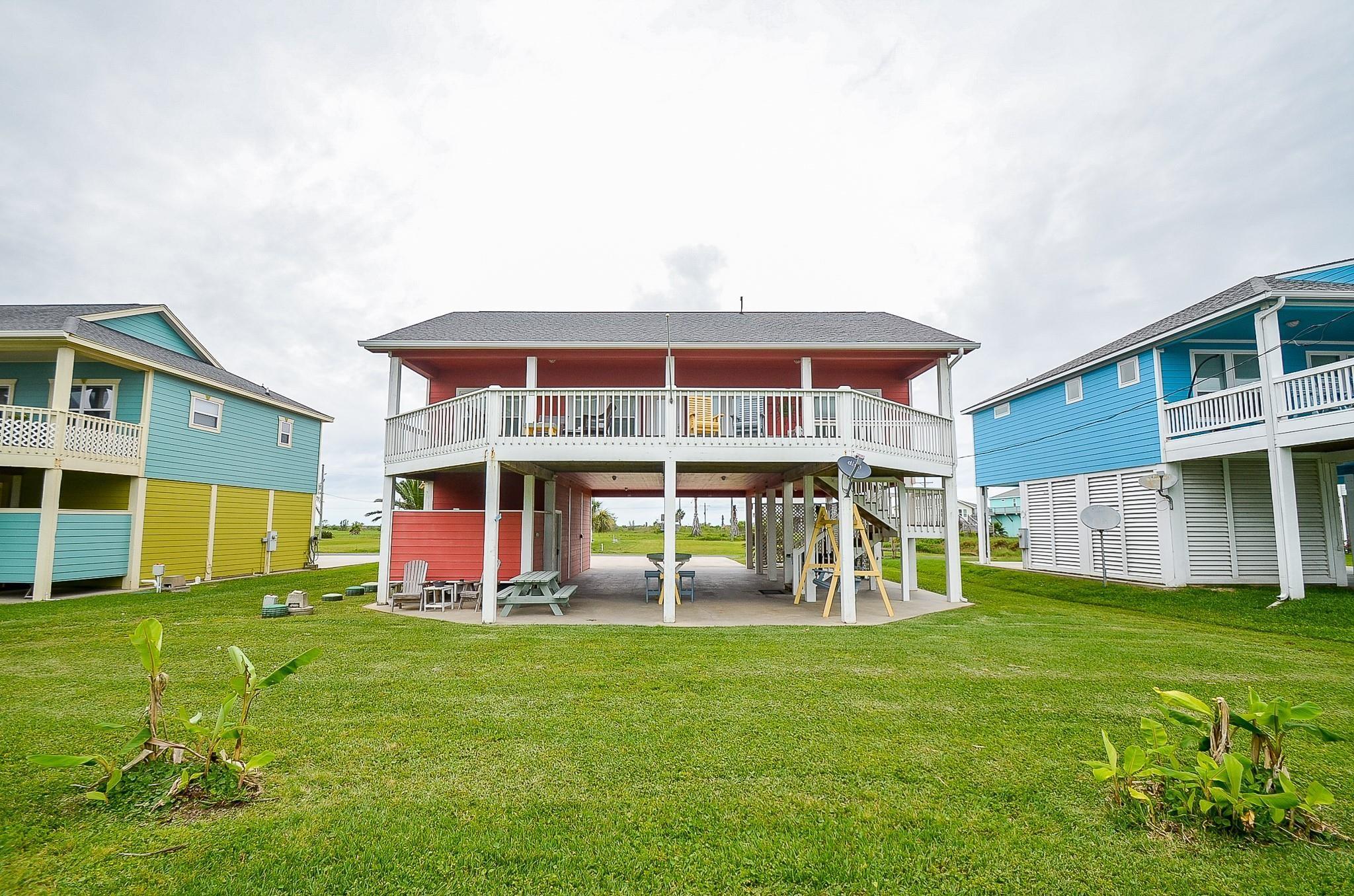 3346 Pirates Cove