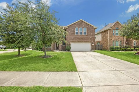 Photo of 9707 Shimmering Lakes Drive, Rosharon, TX 77583 (MLS # 15313337)