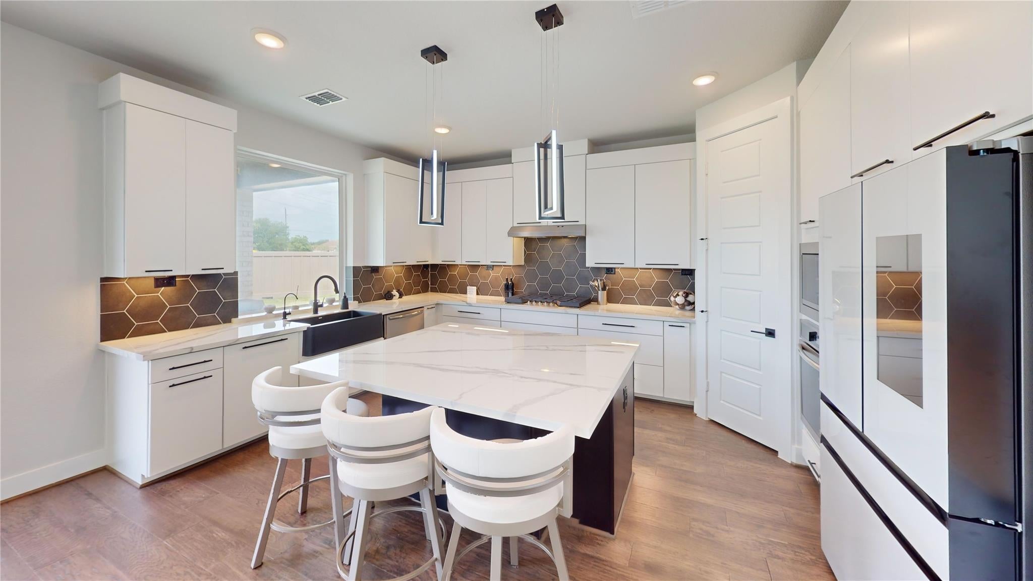 31727 Splitting Willow Way