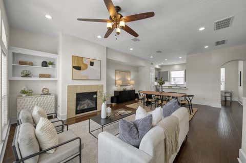 Photo of 1701 Summer Street, Houston, TX 77007 (MLS # 15228159)