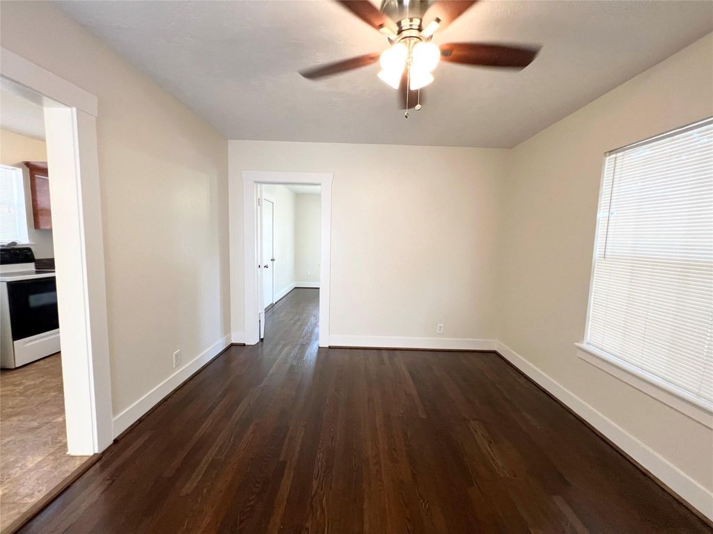 Photo of 101 W 12th St #UP, Houston, TX 77008 (MLS # 86156677)