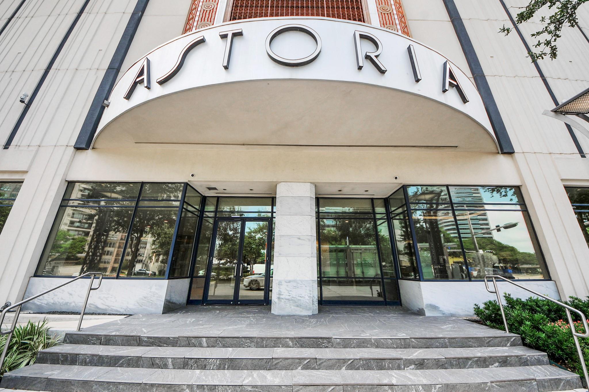 1409 Post Oak Boulevard 803