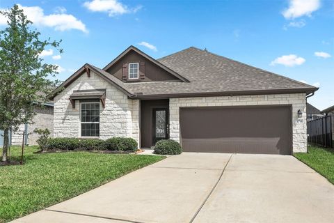 Photo of 2733 Arbor Edge Crossing, Texas City, TX 77568 (MLS # 49692532)