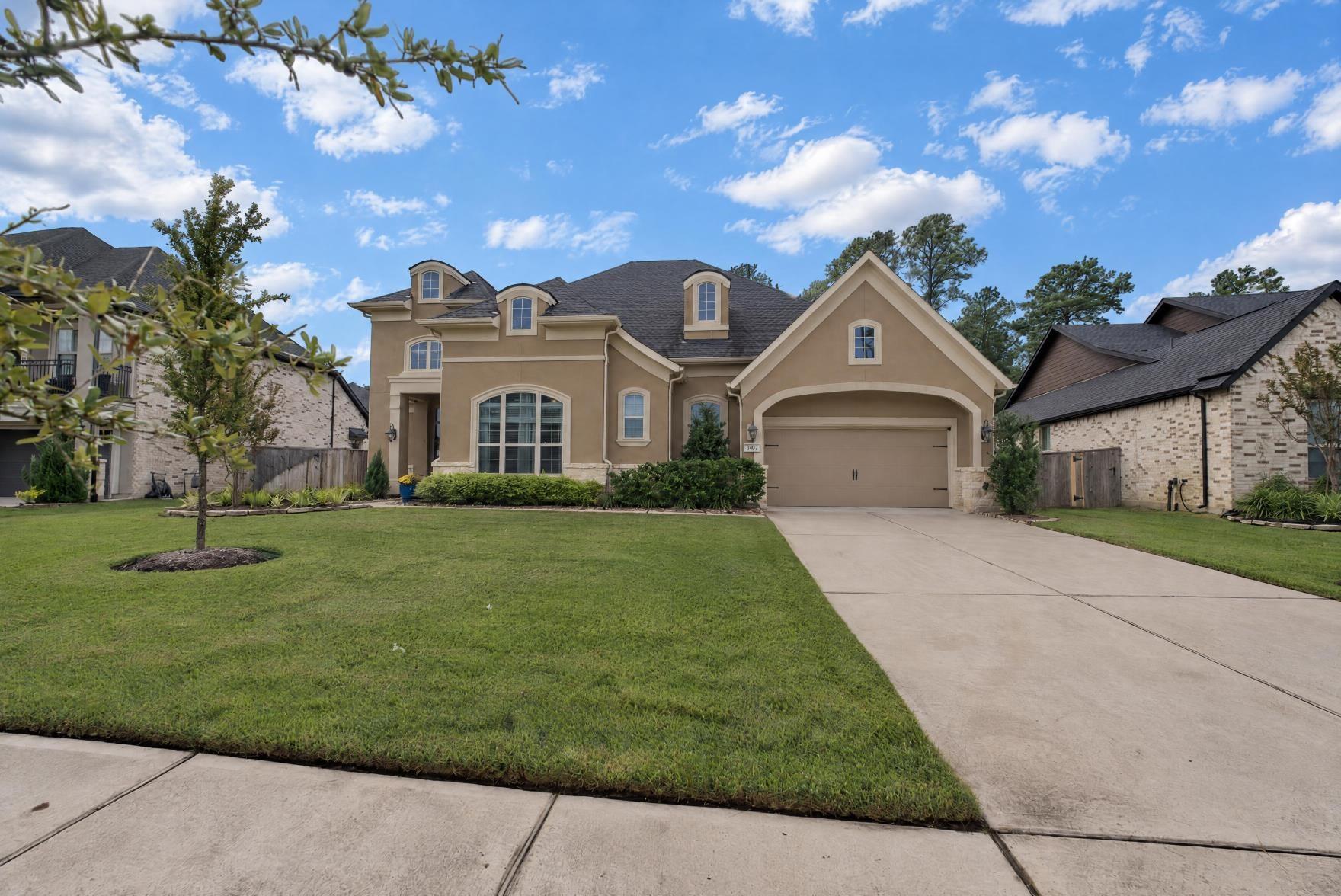 907 Marina Breeze Lane