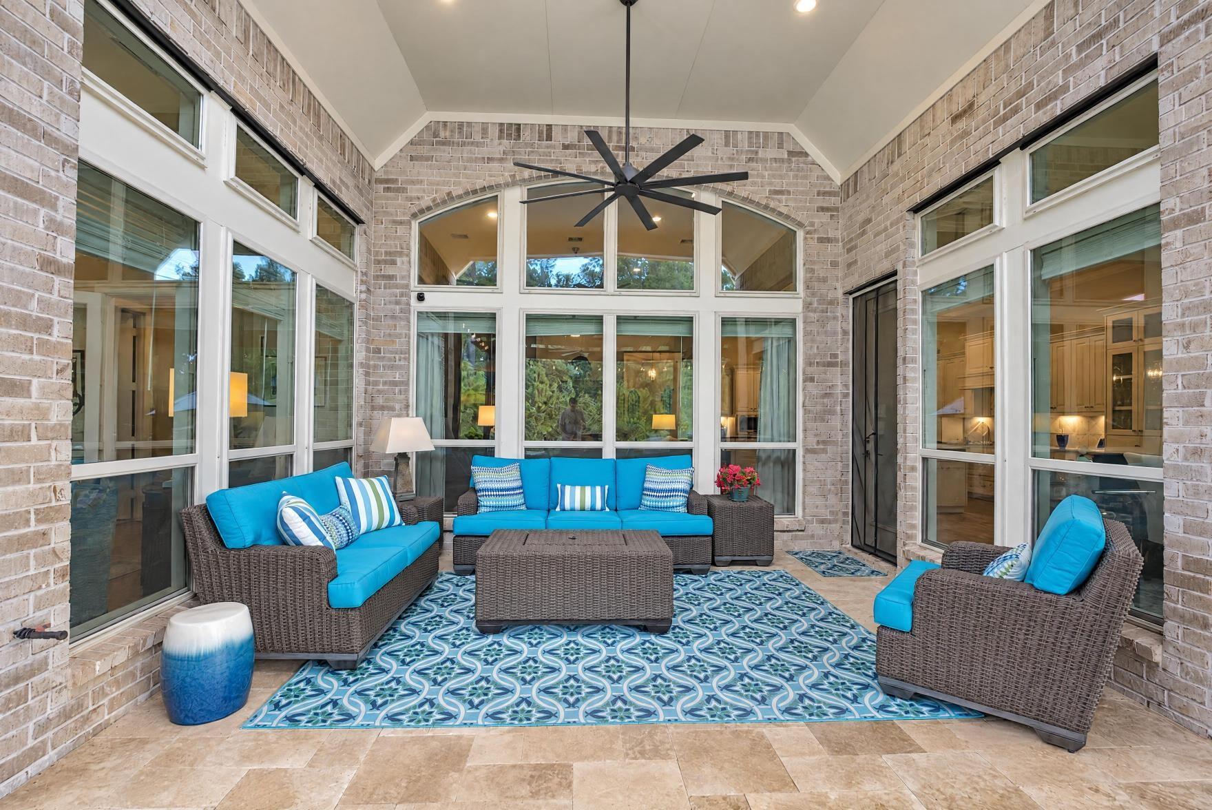 907 Marina Breeze Lane