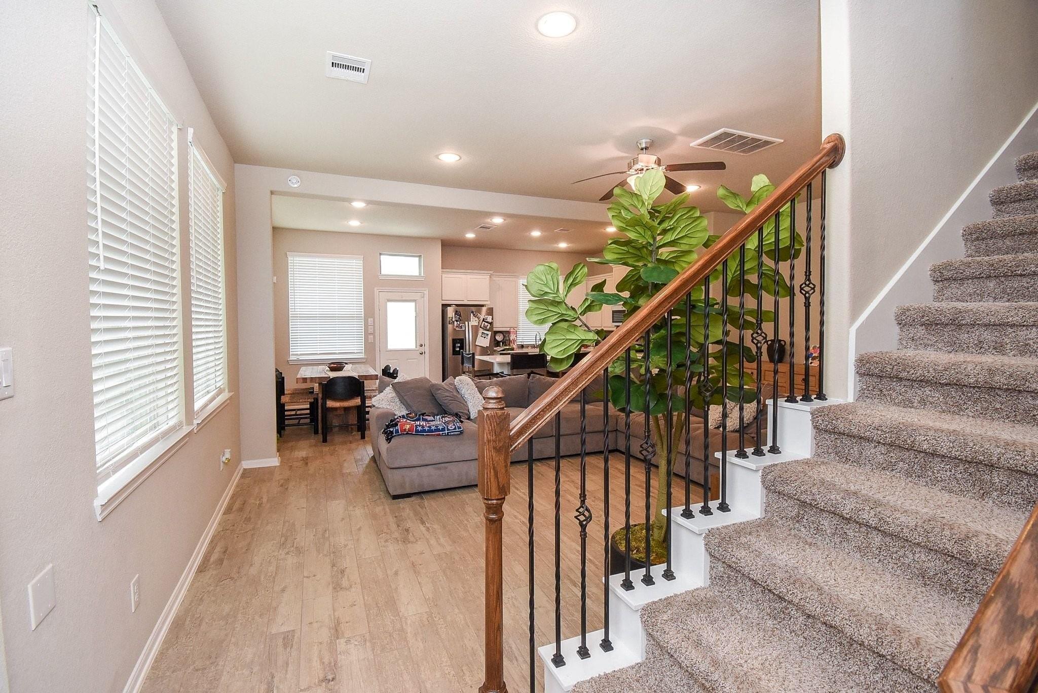 8726 Laurel Crest Drive