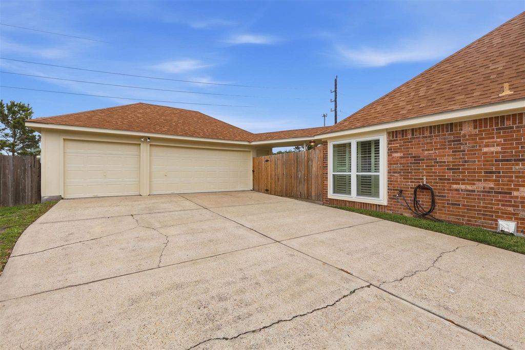 Photo of 18811 Polo Meadow Drive, Humble, TX 77346 (MLS # 30276455)