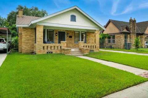 Photo of 1429 Munger Street, Houston, TX 77023 (MLS # 17826991)