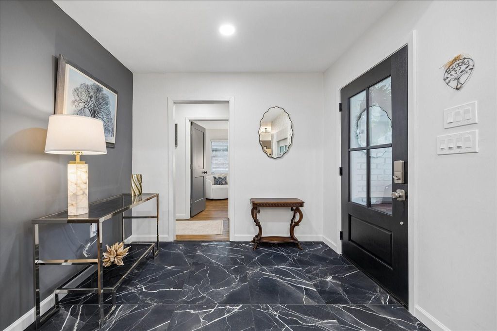 Photo of 10322 Shadow Wood Drive, Houston, TX 77043 (MLS # 4416042)