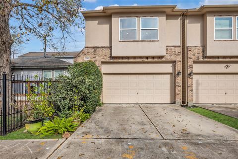 Photo of 5740 Petty Street #B, Houston, TX 77007 (MLS # 53874387)