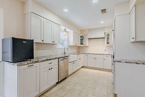 Photo of 17811 Hawk Haven Lane, Spring, TX 77379 (MLS # 29816709)