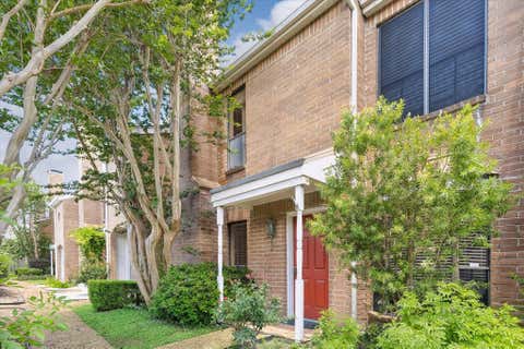 Photo of 12550 Piping Rock Drive #10, Houston, TX 77077 (MLS # 58402220)