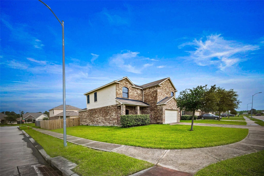 Photo of 9203 Sasson Boulevard, Houston, TX 77044 (MLS # 36744566)