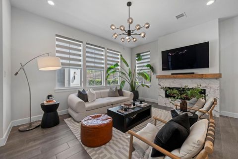 Photo of 9555 Neuens Road #A, Houston, TX 77080 (MLS # 93289582)