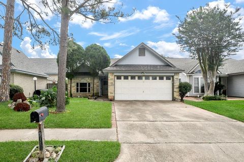 Photo of 9111 Belle Glen Drive, Houston, TX 77099 (MLS # 5357459)