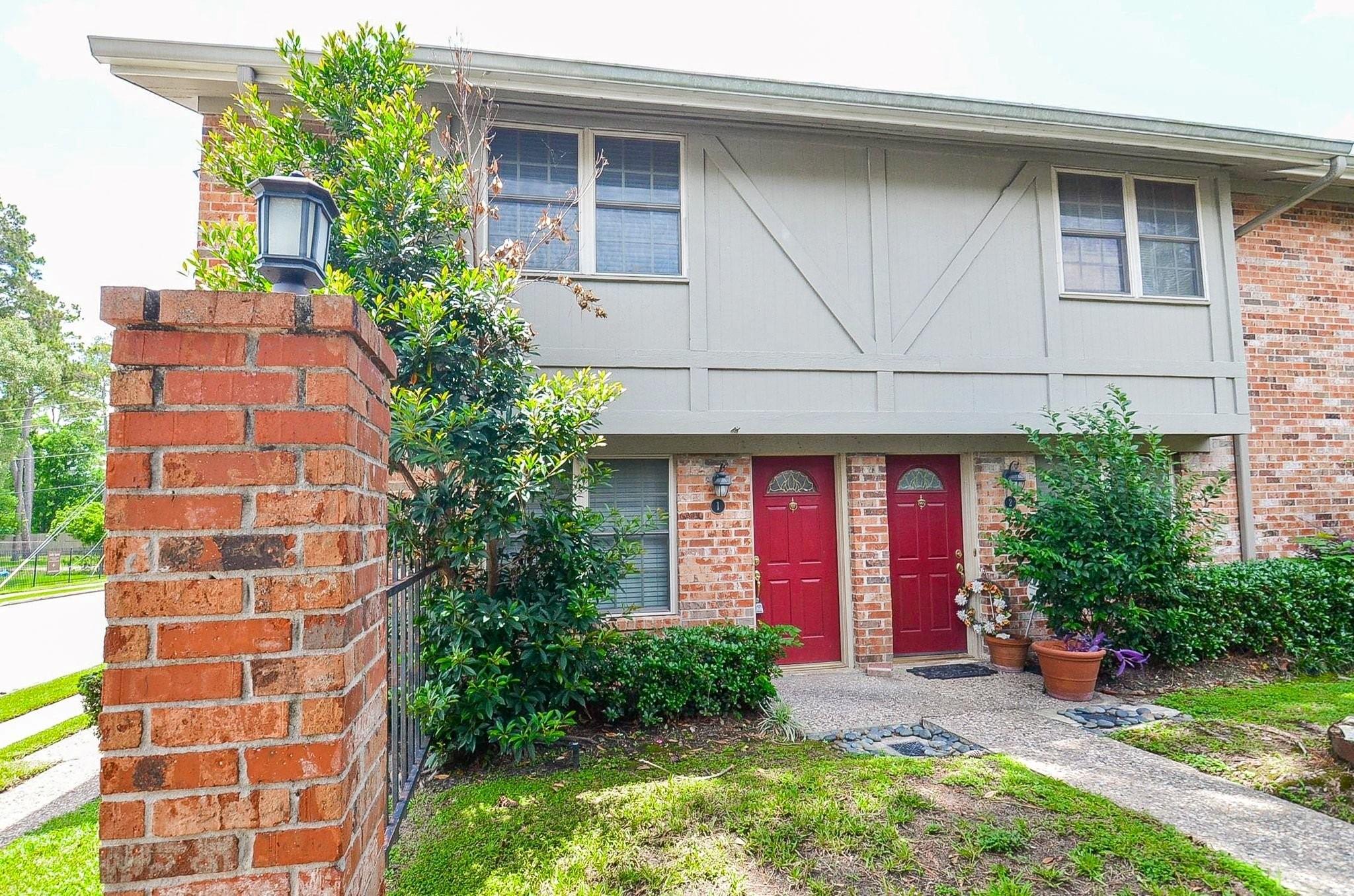 515 Tallowood Road 1