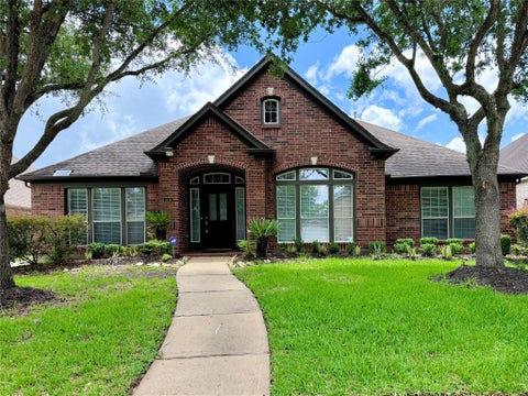 Photo of 1510 Flanders Field Lane, Sugar Land, TX 77498 (MLS # 25241023)