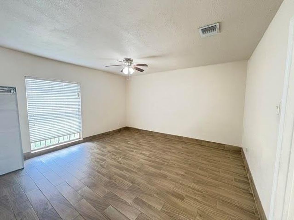 Photo of 7225 Cook Road, Houston, TX 77072 (MLS # 31956533)