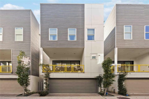 Photo of 1211 Hickory Street #D, Houston, TX 77007 (MLS # 79247126)