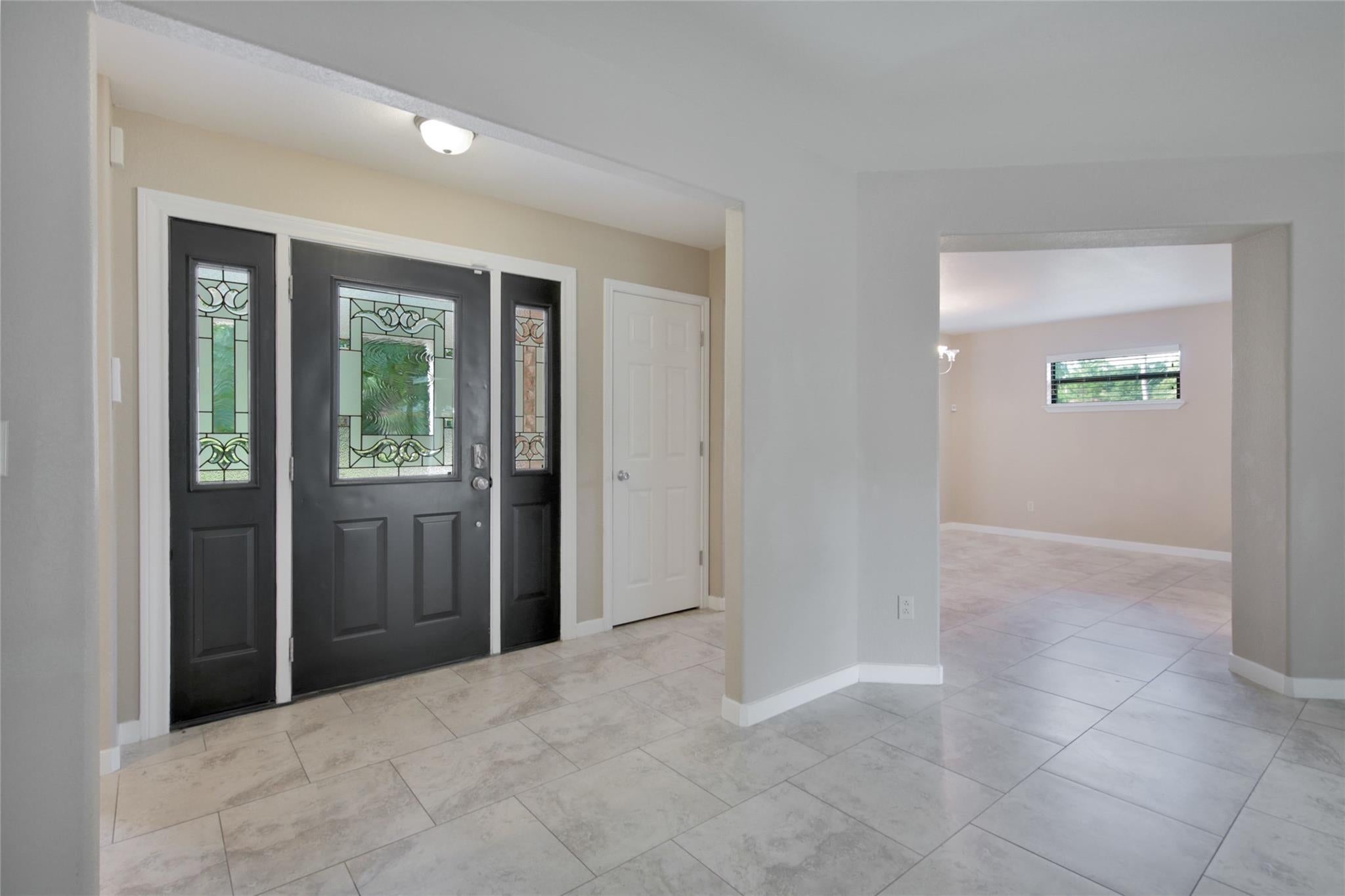 710 W Rollingwood