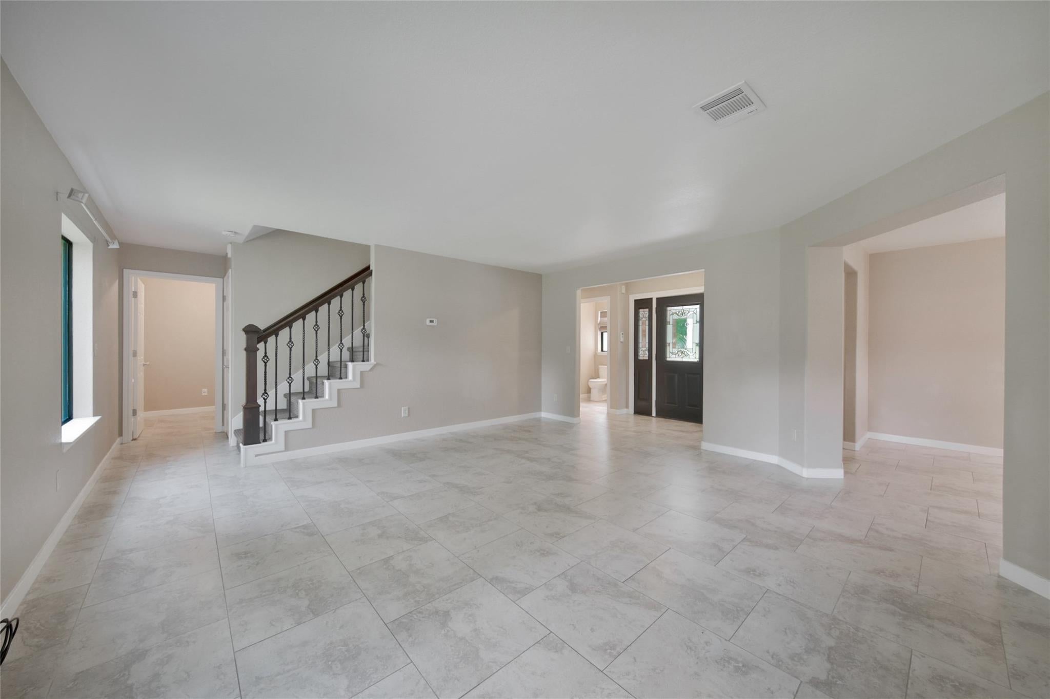 710 W Rollingwood