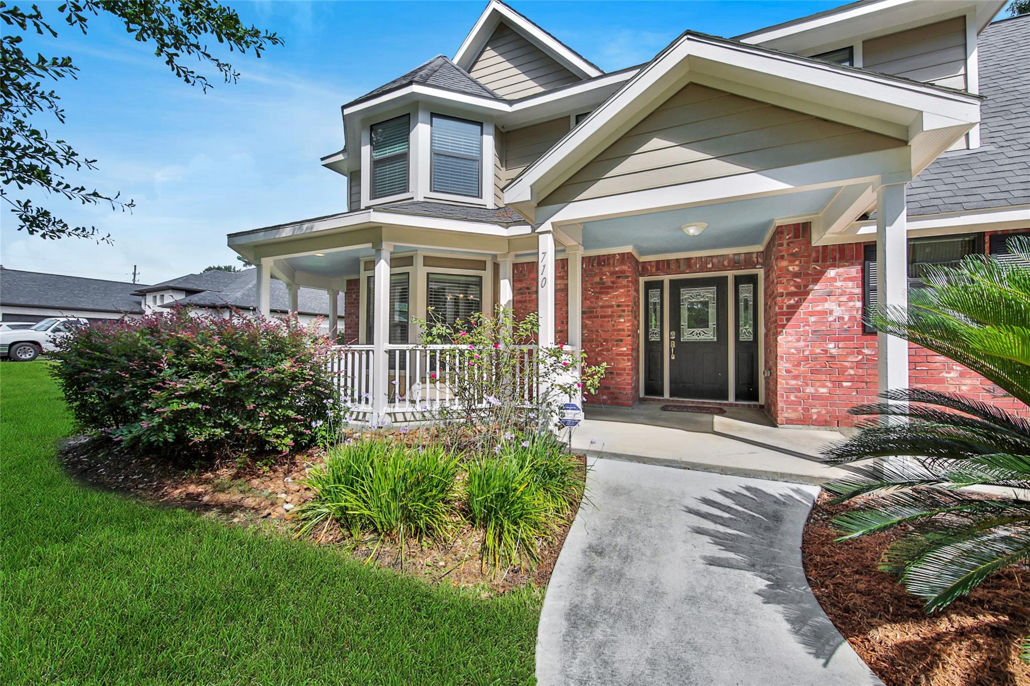 710 W Rollingwood