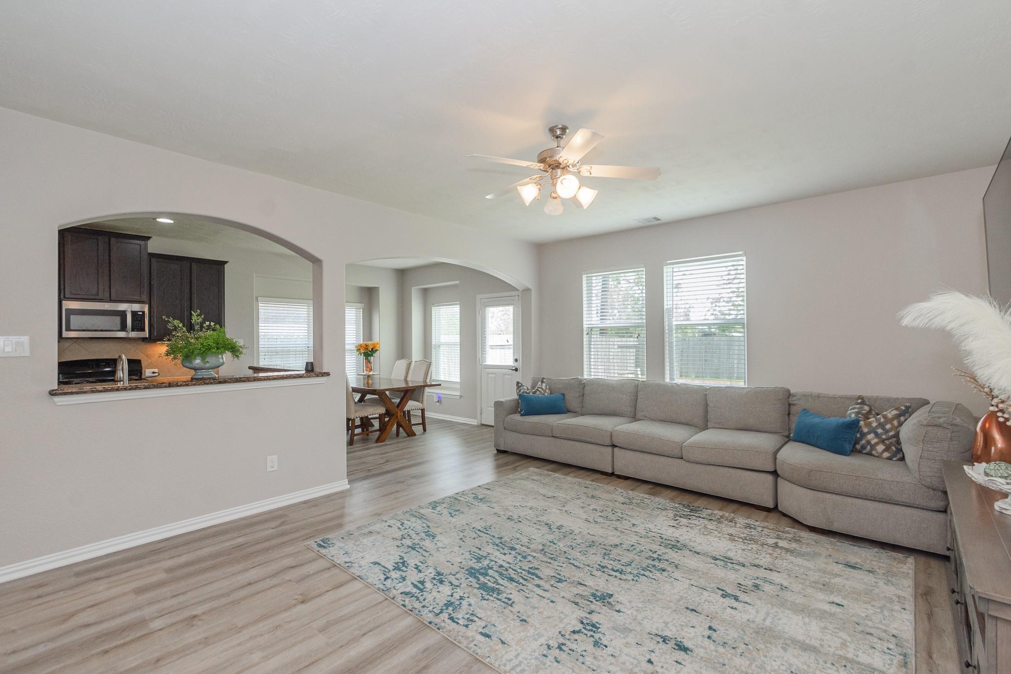 4907 Applewood Crest Lane