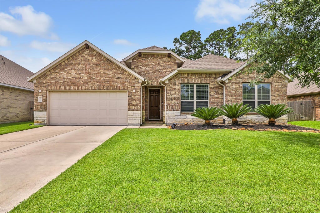 Photo of 18111 Humber River Lane, Houston, TX 77044 (MLS # 57013180)