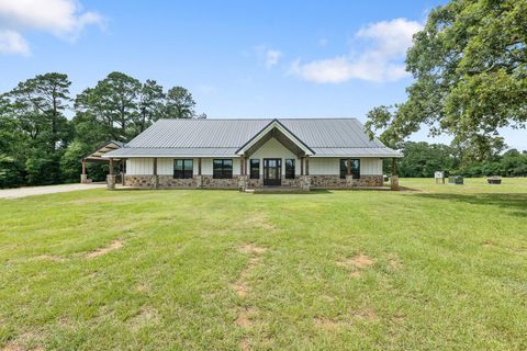 Vacant Land For Sale - 1406 State Highway 21<br/> Crockett, TX 75835