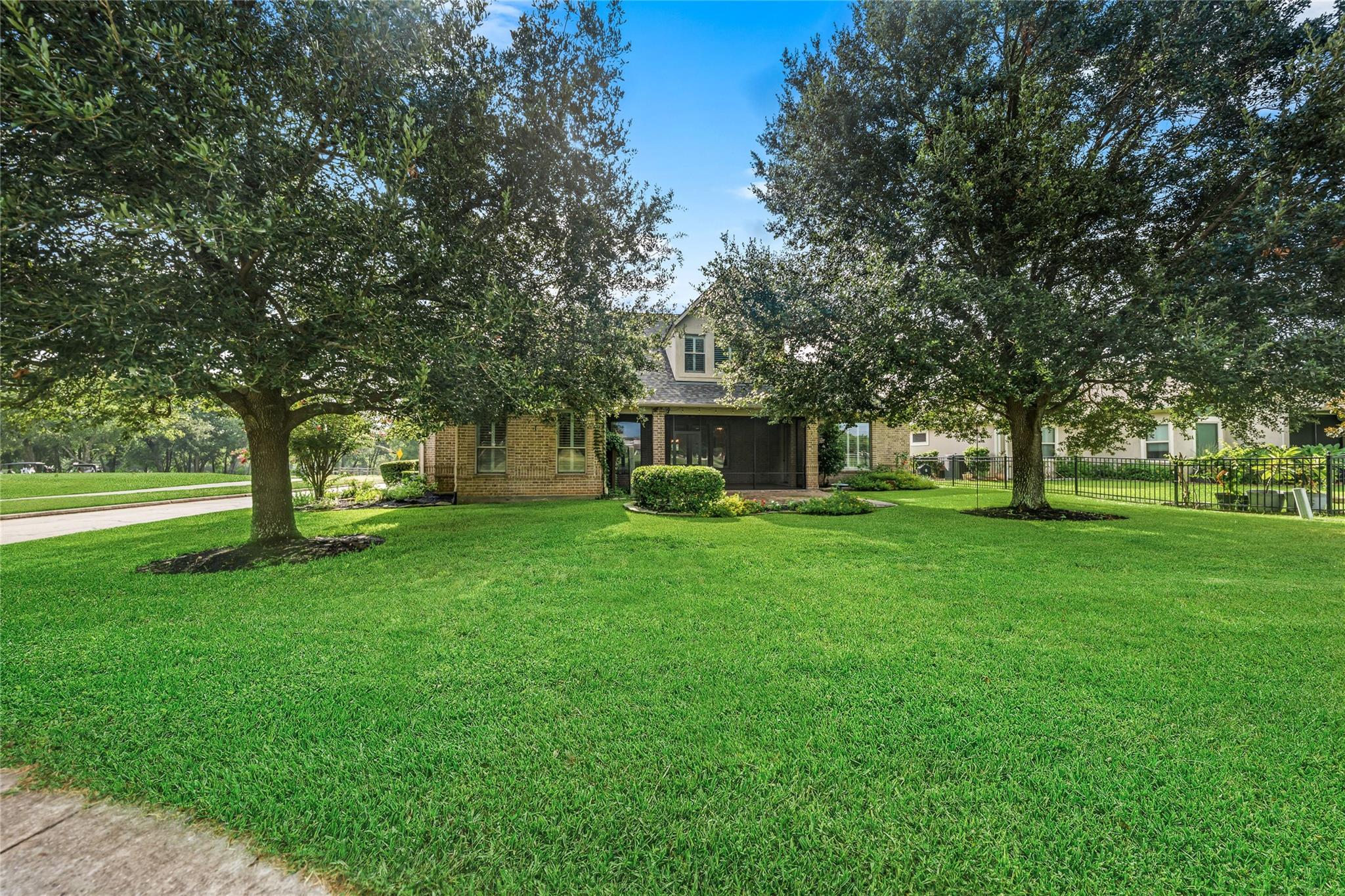 166 Hillsborough Drive W