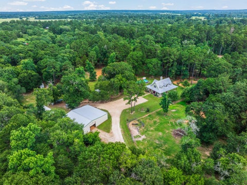Photo of 4986 Old Wagon Lane LN, Richards, TX 77873 (MLS # 53349507)