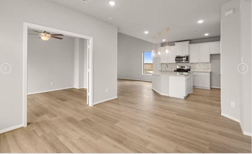 3215 Raintree Crescent Trail