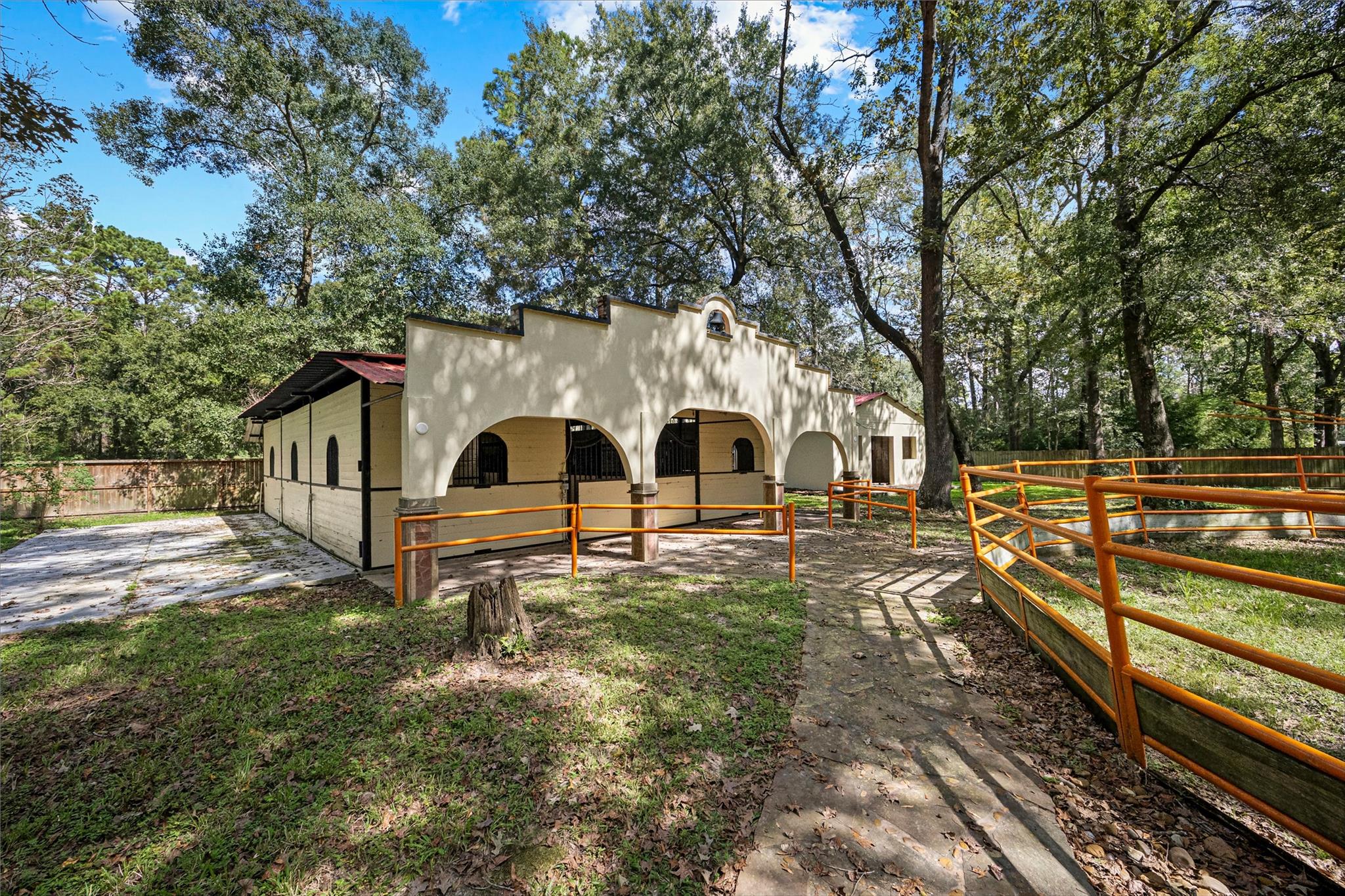 1207 Vista Del Lago Drive