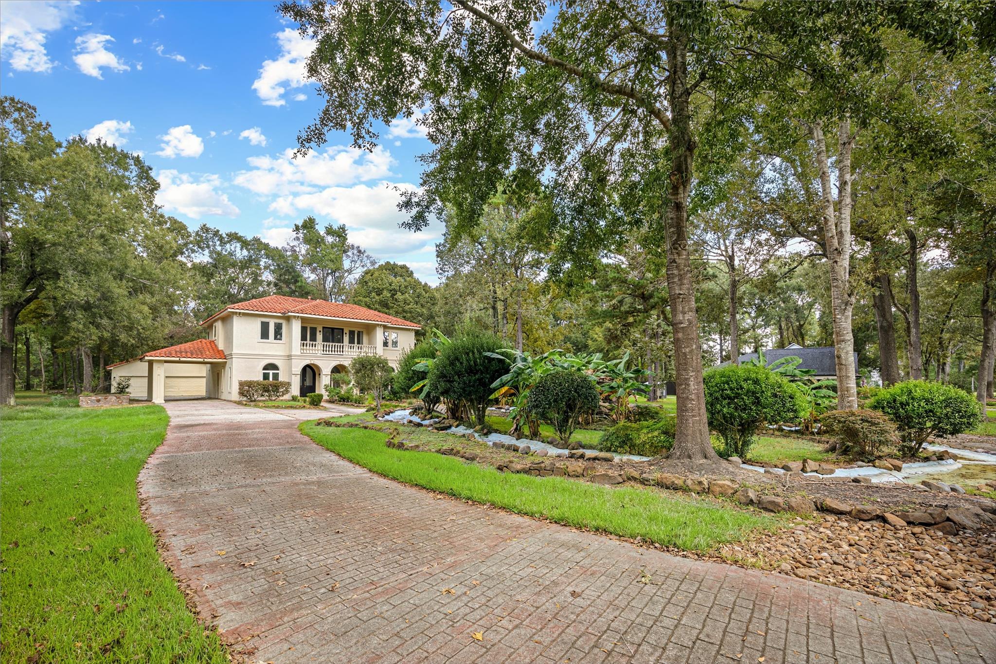 1207 Vista Del Lago Drive