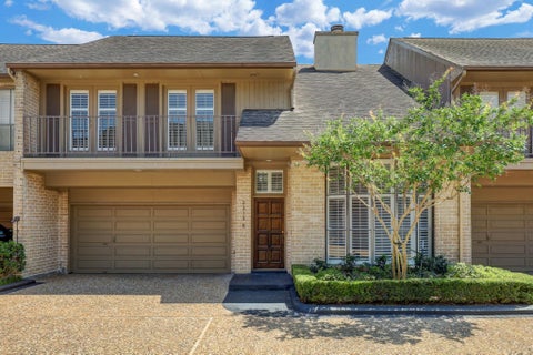 Photo of 2313 Nantucket Drive #B, Houston, TX 77057 (MLS # 17834427)